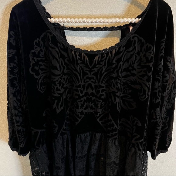 Free People Boho Black Lace Velvet Tunic - Picture 6 of 7